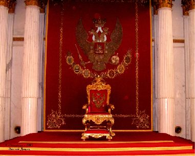 Санкт-Питербург. Императорский трон в Зимнем дворце
